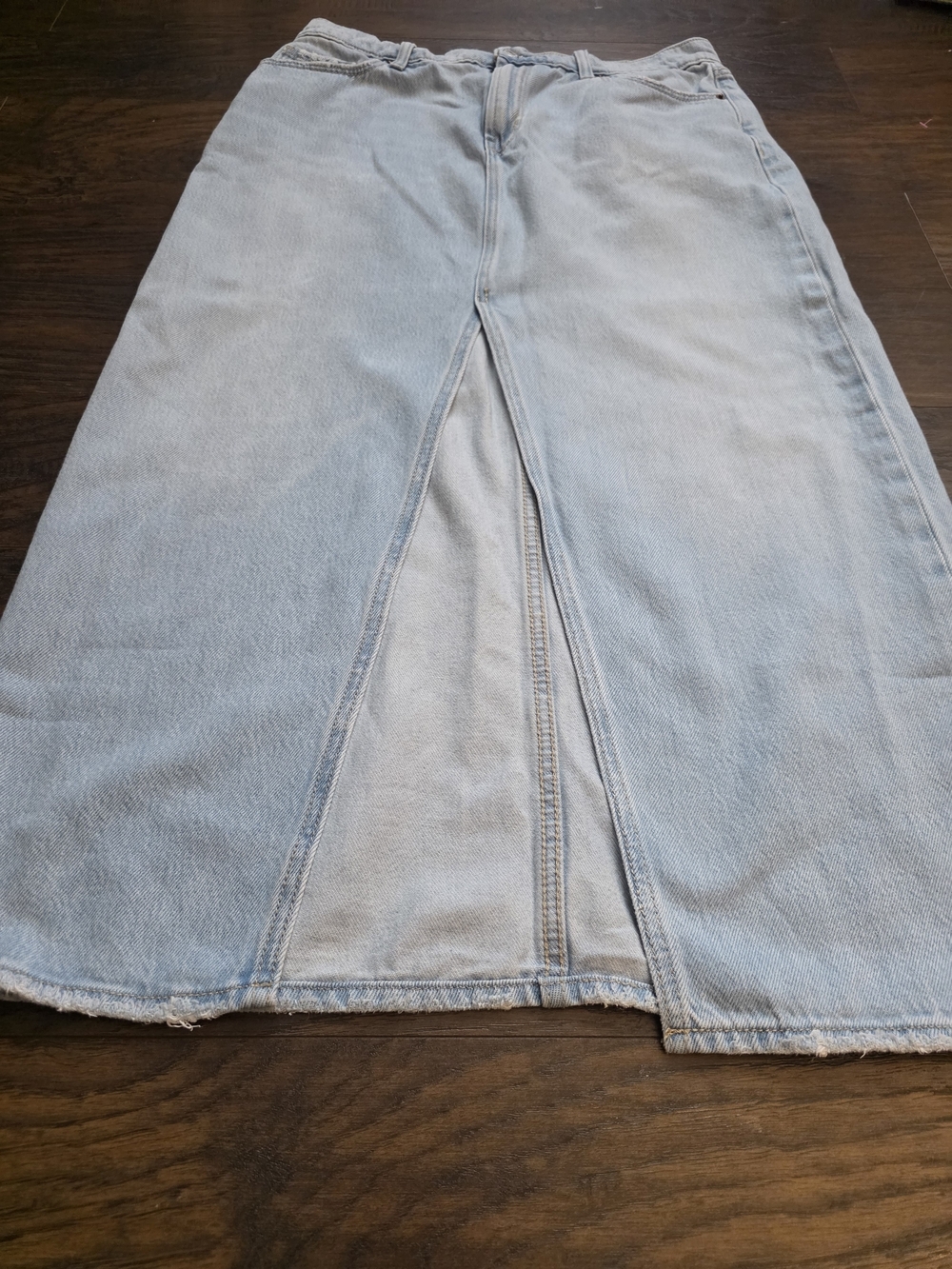 Old Navy Light Blue Midi Denim Skirt with Front Slit - Picture 2 of 5